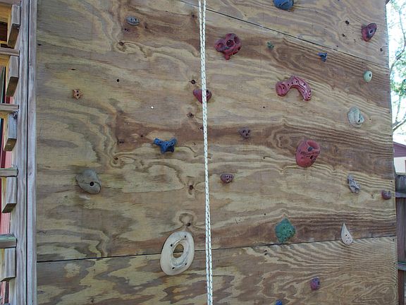 Climbing wall