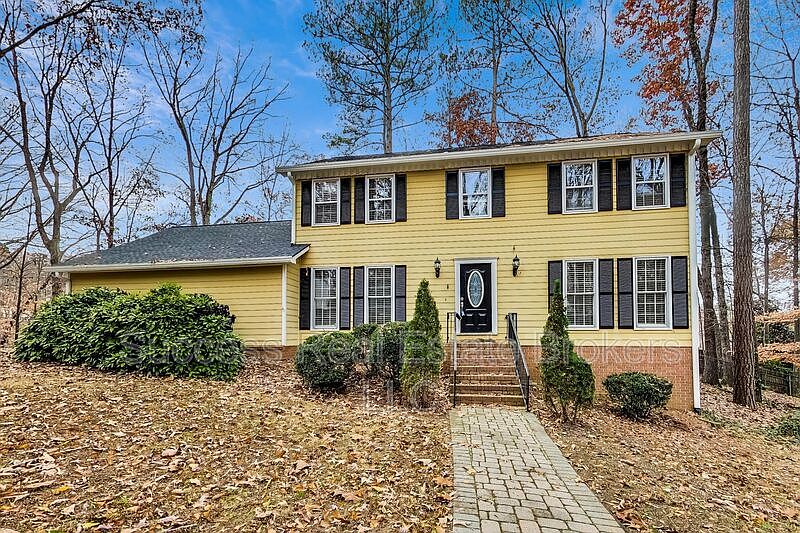 1st image of 1690 Cedar Cliff Dr SE