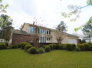 102 Carriage Ln, Sylvester, GA 31791