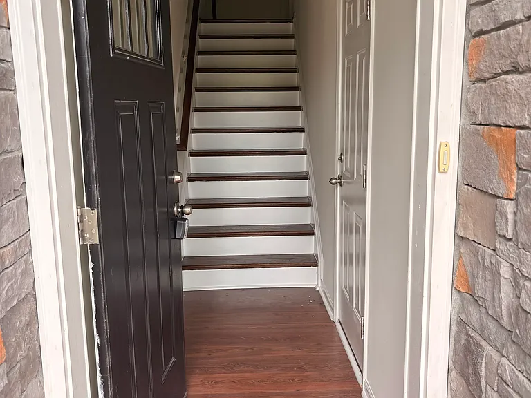 1121 Diamond Dove Ln — Photo 2