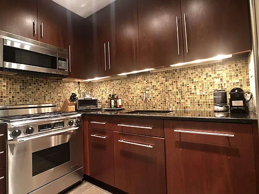 Sold by Flat Iron Real Estate | media 3