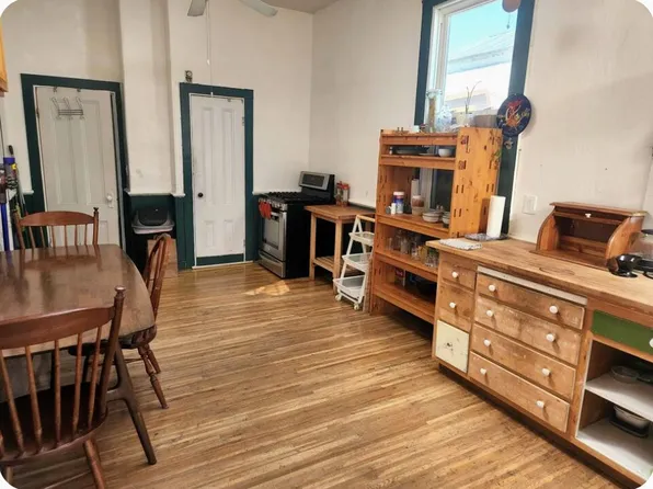 1922 Castro St, Oakland, CA 94612