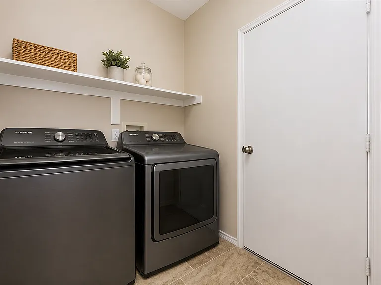 4445 Cranwood Dr — Photo 16