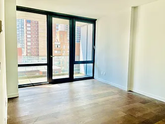 Rented by R New York