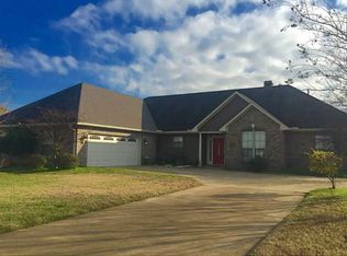 2036 Bayou Bend Dr, Bossier City, LA 71111
