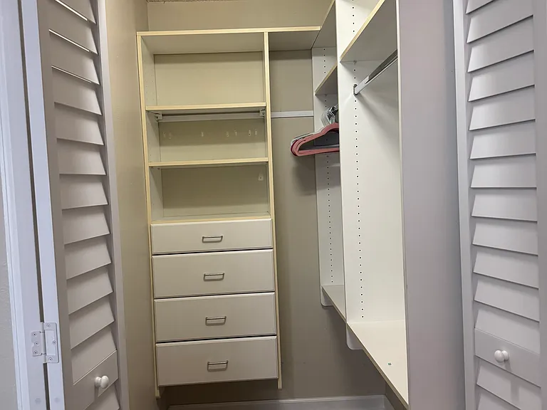 1000 W Horatio St #101 — Photo 13