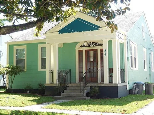 212 Harding St Photo 1