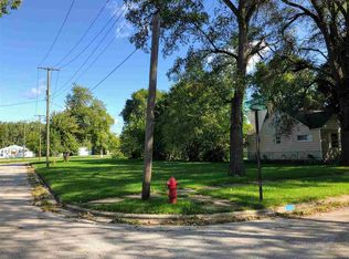 2001 Fitzgerald St, Bay City, MI 48708