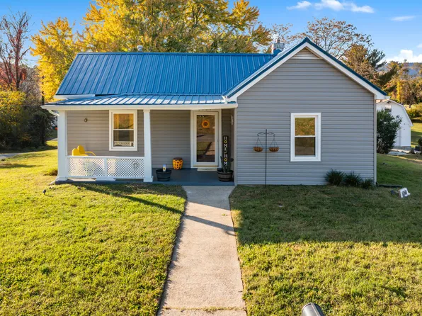 2021 Mulberry St, Salem, VA 24153