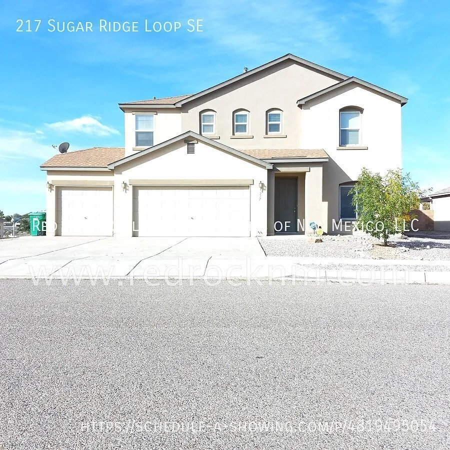 Spacious 4BR/3BTH 3085 Sq FT Home with 3 Car Garage! — Photo 1