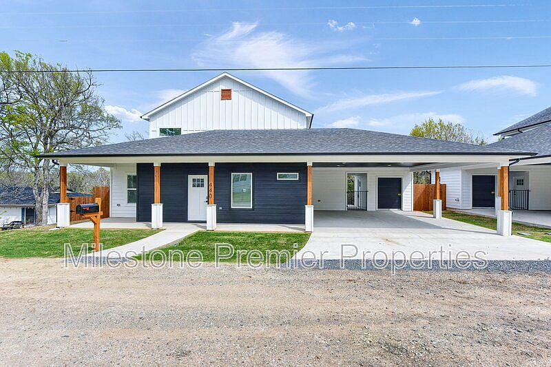 1st image of 440 Bentwood Dr