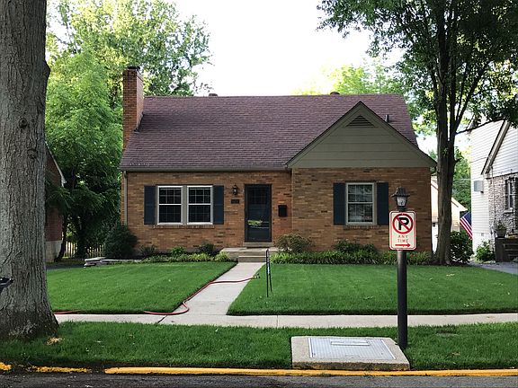 3rd image of 527 Woodbine Dr
