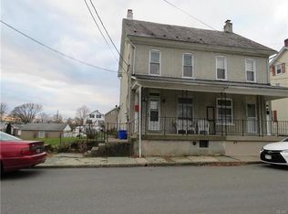 19 S 15th St, Catasauqua, PA 18032