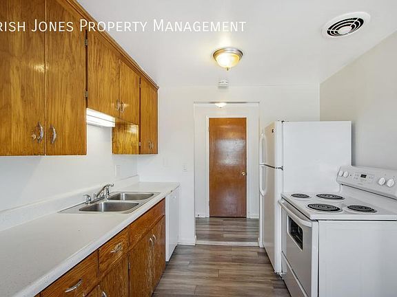 3rd image of 880 Millersport Hwy APT 4