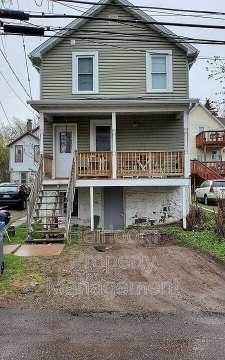 2nd image of 216 E 5th St Unit 2