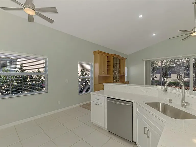 5271 Highbury Cir — Photo 22