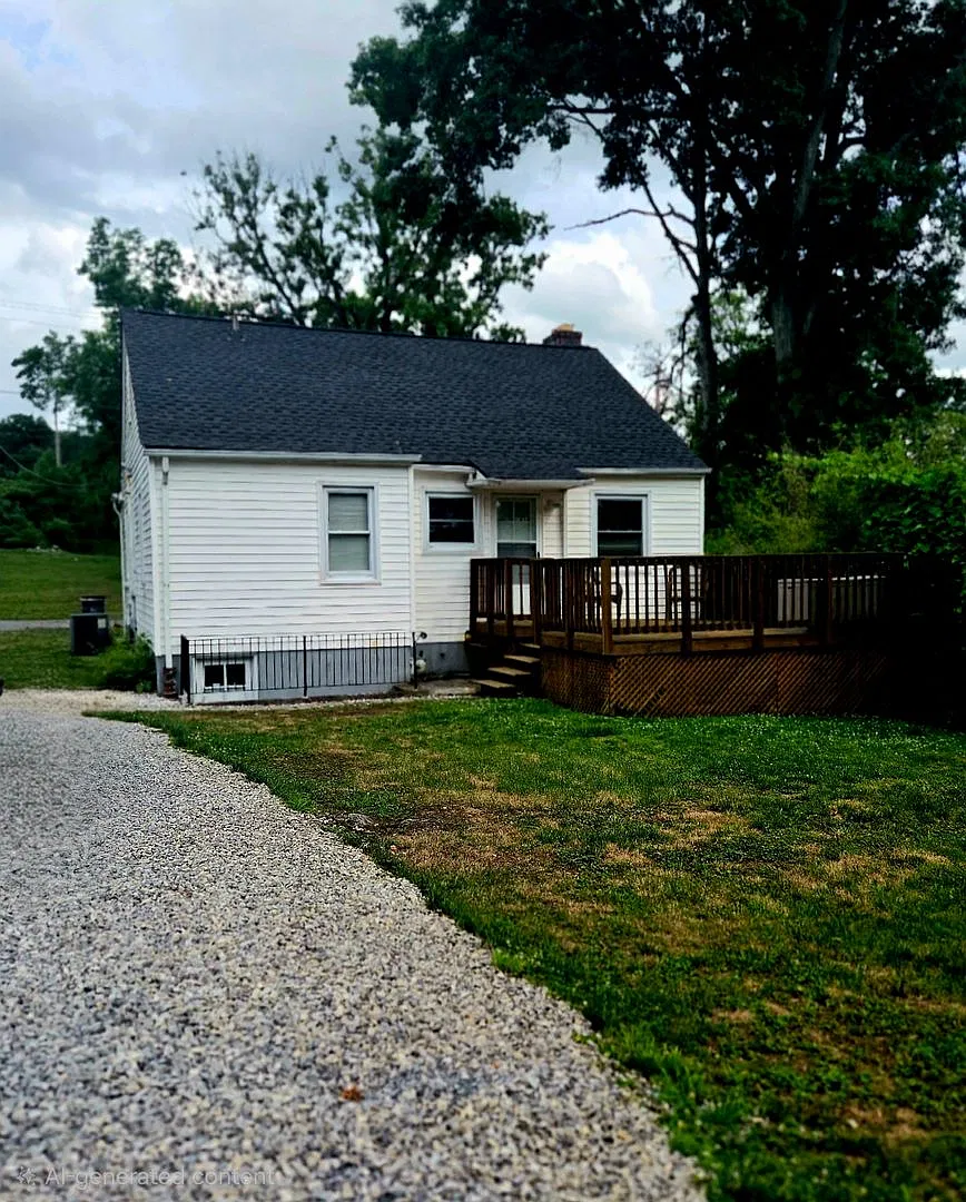 2 Bdrm/ 1 Bath Cottage w/hardwood floors Kingsport, TN — Photo 3
