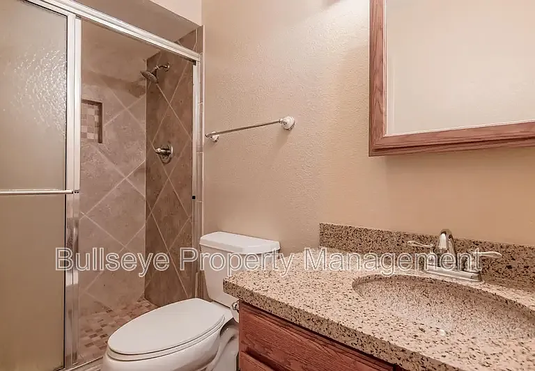 18624 N 93rd Ave — Photo 2