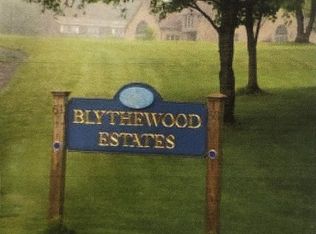 Blythewood Dr, Pittsfield, MA 01201