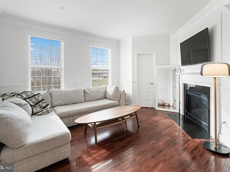 7803 Wormans Mill Rd — Photo 18