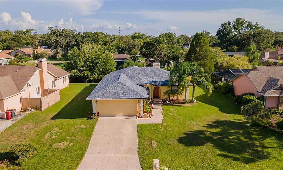 1st image of 1701 Paddock Dr