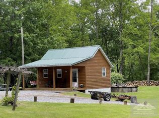 88 Angus Rd, Anawalt, WV 24808