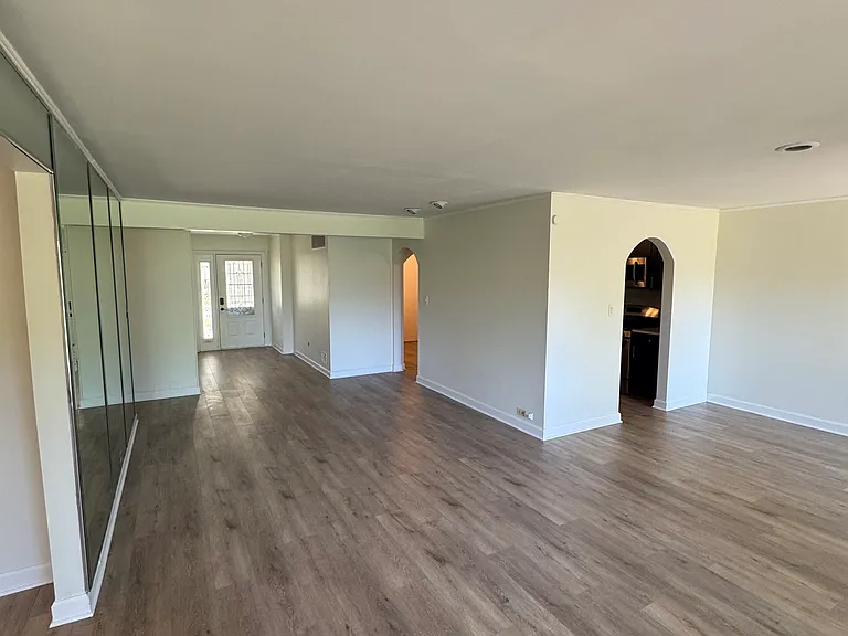 358 Wilshire St — Photo 6