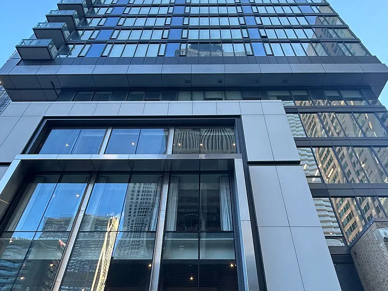8 Cumberland St #2602 — Photo 4