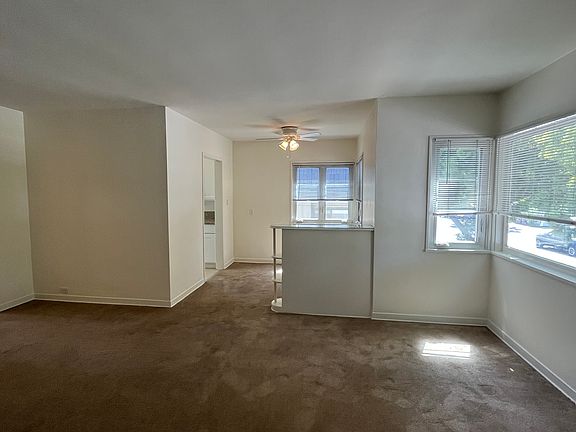 2nd image of 1826 Montana Ave APT C