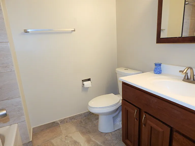 214 Redwood Ct — Photo 7