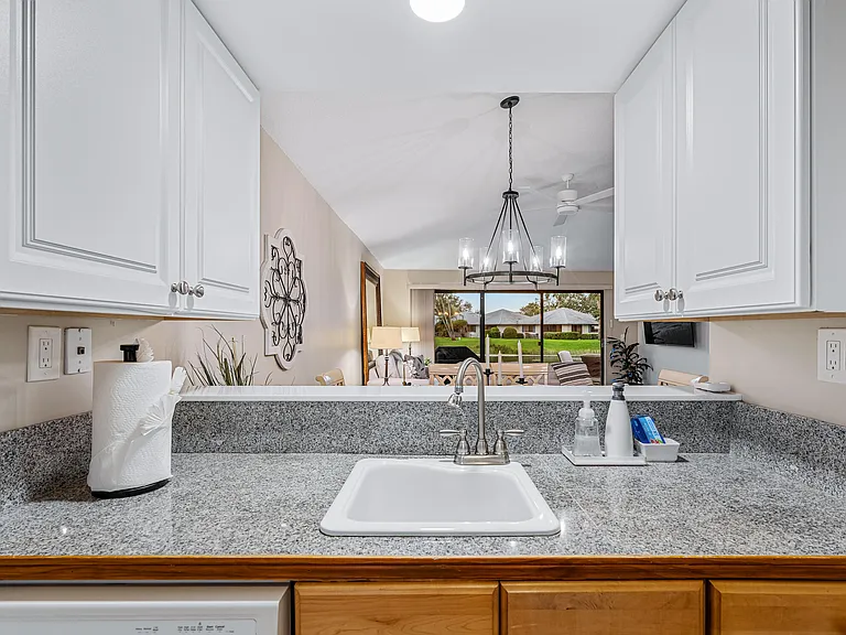 206 Club Dr — Photo 10