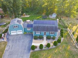 12 Robert Rd, Salisbury, MA 01952