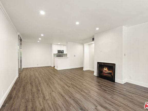 4th image of 8535 W West Knoll Dr APT 208