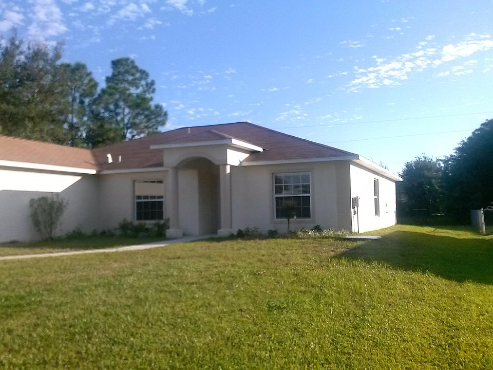 1st image of 574 NW Azalea Avenue