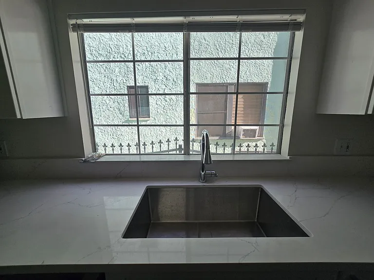 357 N Ogden Dr — Photo 8