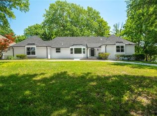 1007 W 113th Ter, Kansas City, MO 64114