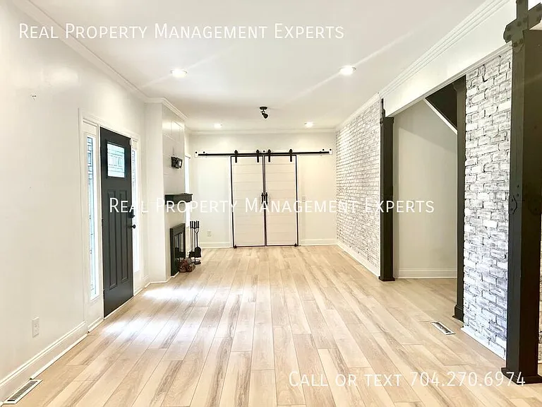 2710 Kendrick Ave — Photo 6