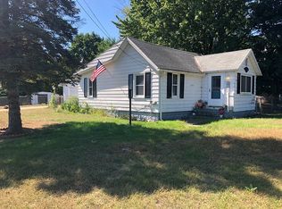 2707 Keewahdin Rd, Fort Gratiot, MI 48059