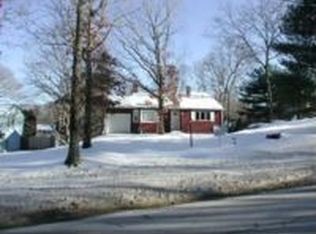 751 Old Colchester Rd, Uncasville, CT 06382