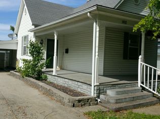 1812 Piatt Ave, Mattoon, IL 61938