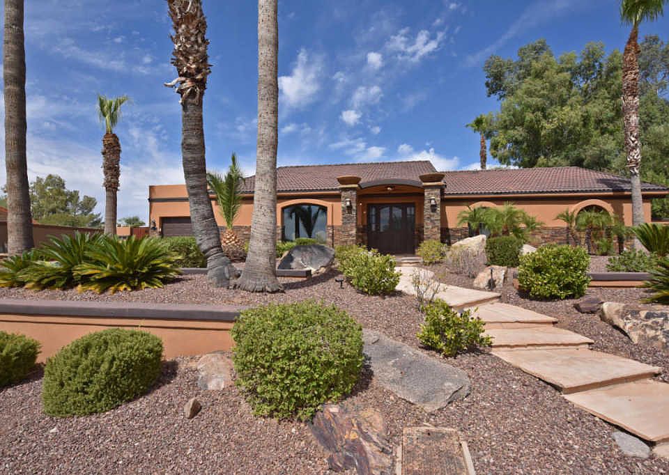 1st image of 9426 E Calle De Valle Dr