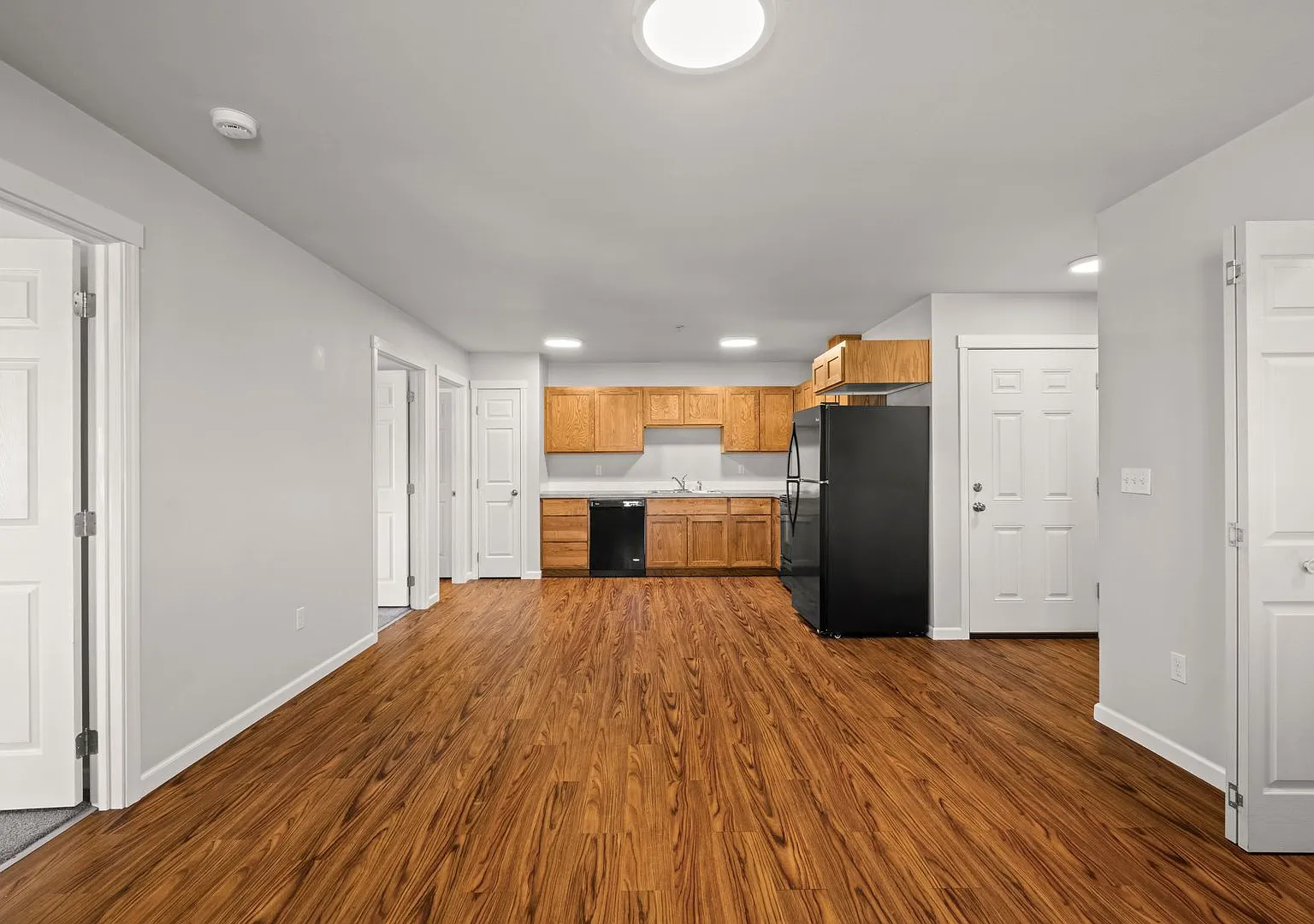 475 North Elliott — Photo 4