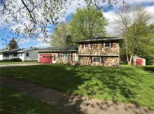 18 Abby Ln, Rochester, NY 14606