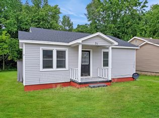 31 Agnew Rd, Greenville, SC 29611