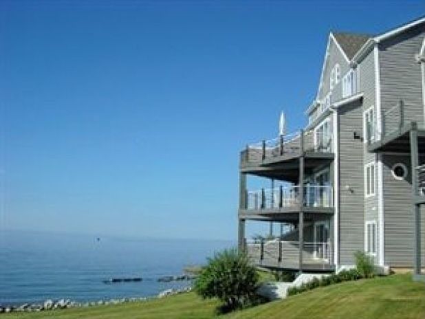 1st image of 132 Grand Hbr