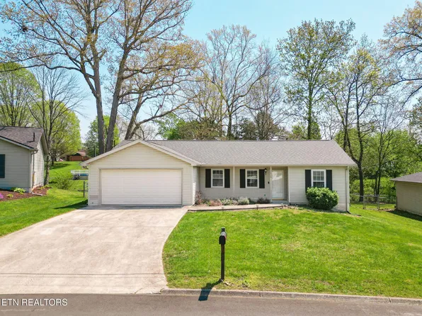 7636 Trey Oaks Ln, Knoxville, TN 37918