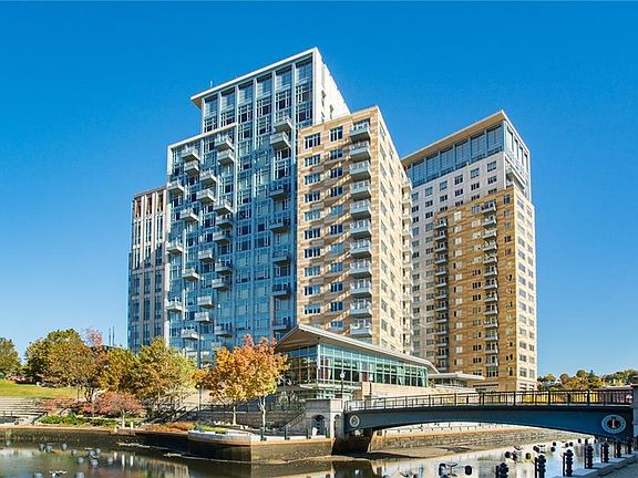 3rd image of 100 Exchange St Unit 601