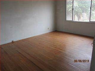 5th image of 419 Ferndale Ave