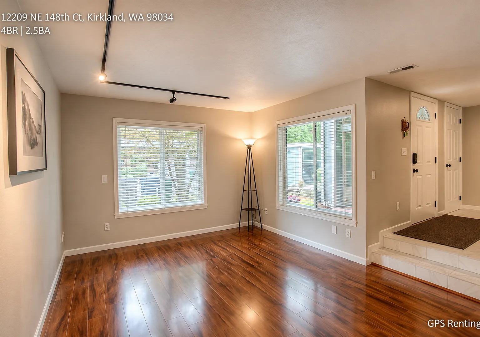 Fully Remodeled Kirkland Gem in an Unbeatable Location! — Photo 2