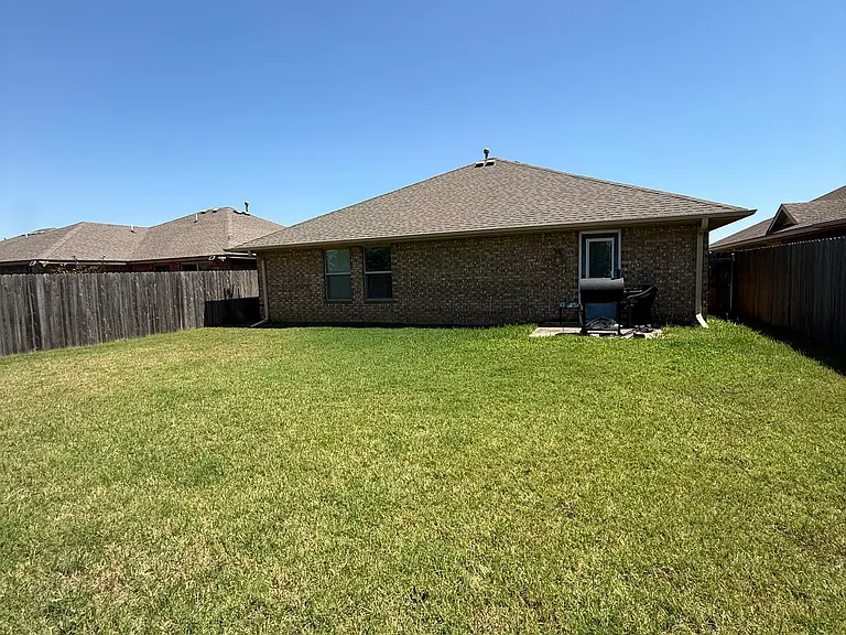 8041 Waters Edge Way — Photo 14